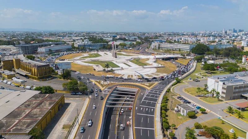 Presidente Abinader inaugura el túnel Plaza de la Bandera - Diario Libre